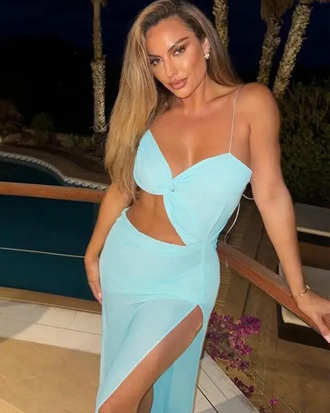 SOERA Jahlia Centre - Front Knot Maxi Dress with Splits - Dress - Light Blue S