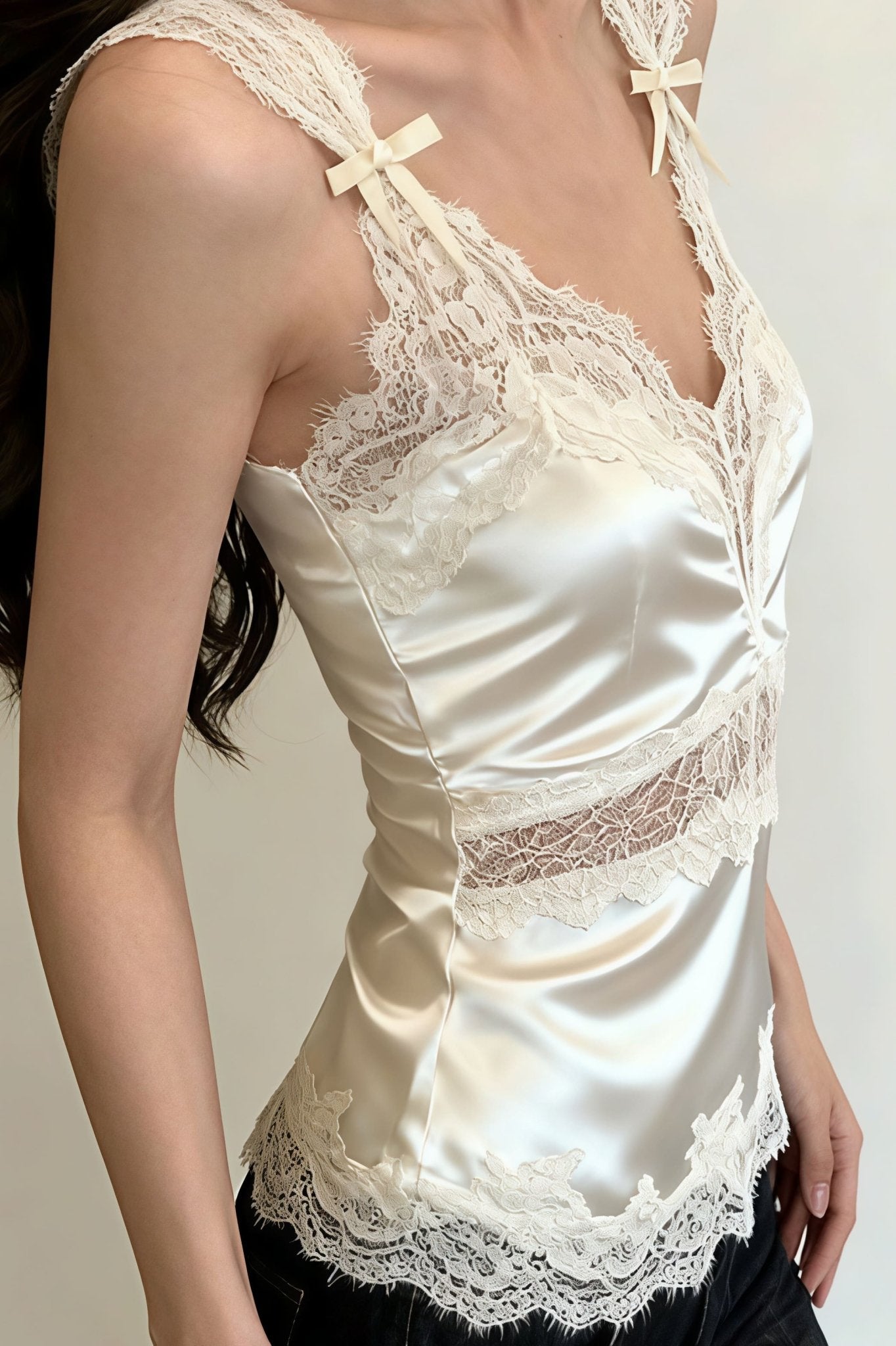 SOERA Julianne V Neck Sleeveless Satin Lace Blouse - Blouses - YY1776026011575895053 L